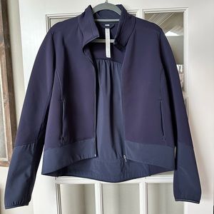 LuluLemon Women’s Cardio Squad Jacket in Navy, size 10